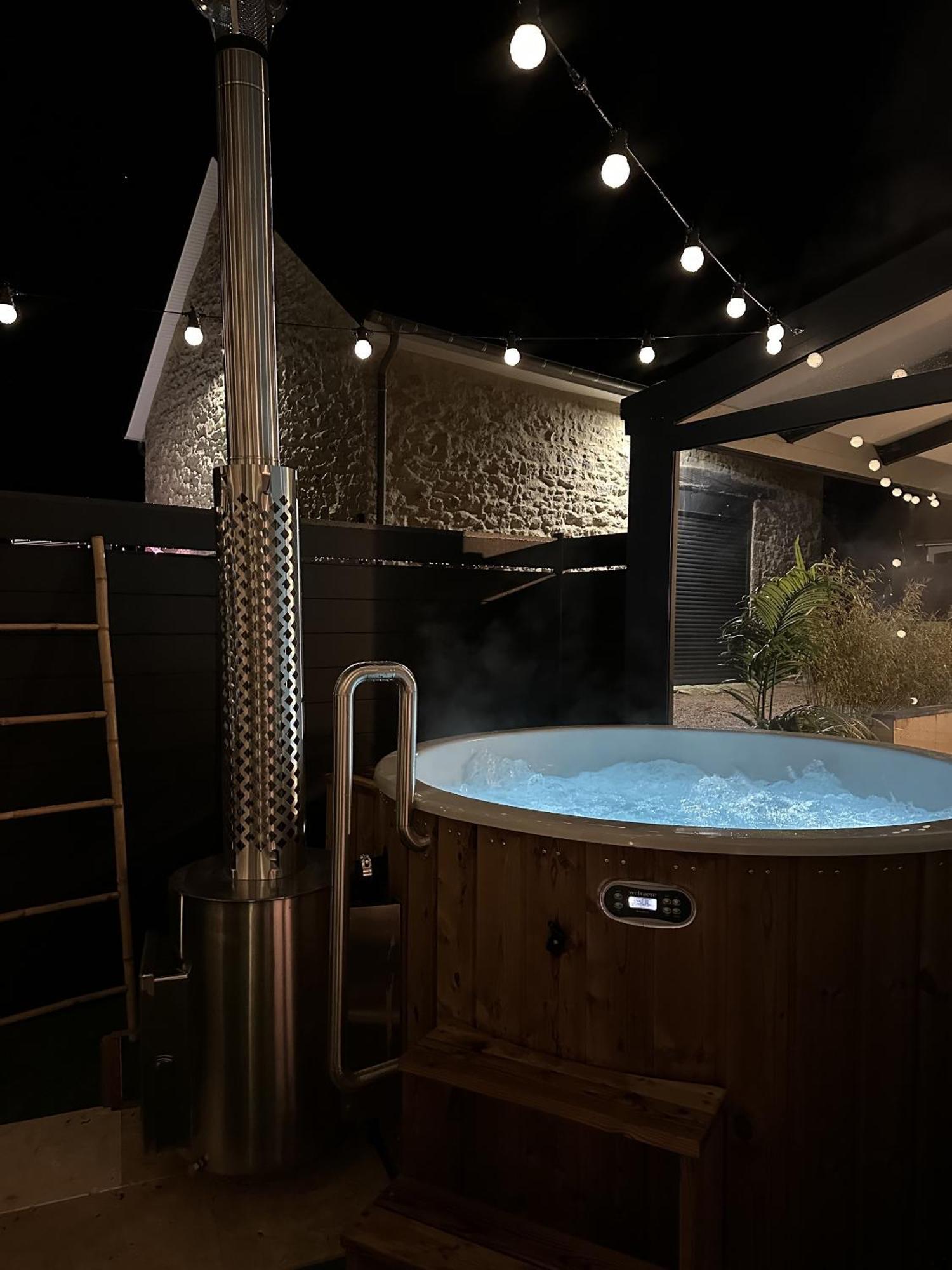 Le Lodge Spa Saint-Laurent-d'Andenay Eksteriør bilde